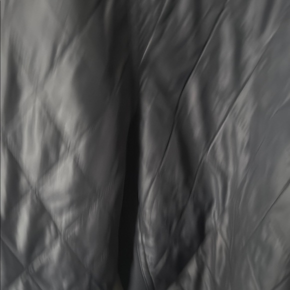 Nike Black Track Pants with Elastic Waistband and Cuffed Ankles - Picture 3 of 6